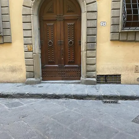 Flo Oda ve Kahvaltı *